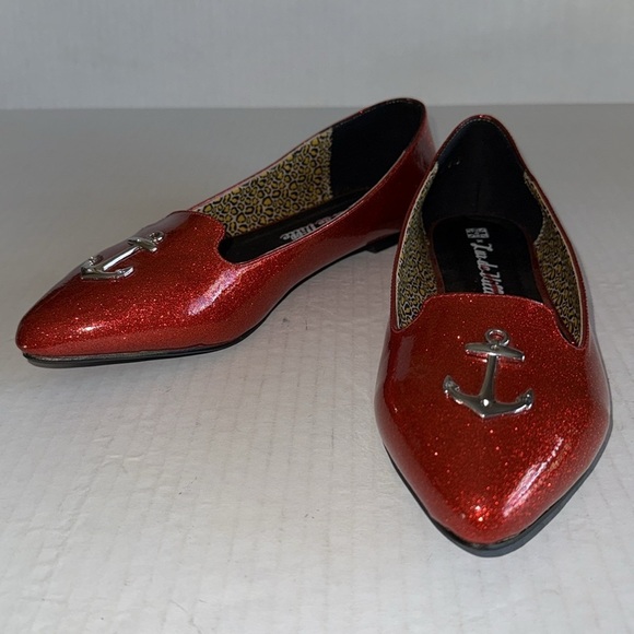 T.U.K. X Luxe De Ville Red Patent Anchor Flats - Picture 3 of 12
